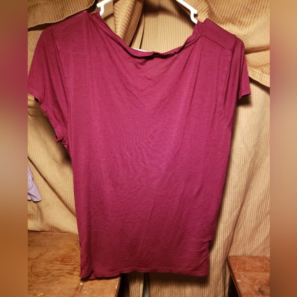 XL Top - Picture 2 of 4